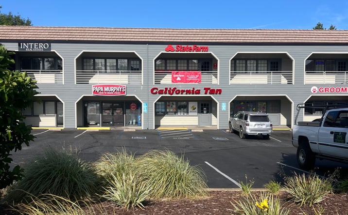 Pictures of Retail property located at 2556 Grass Valley Hwy, Auburn, CA 95603 for sales - image #1