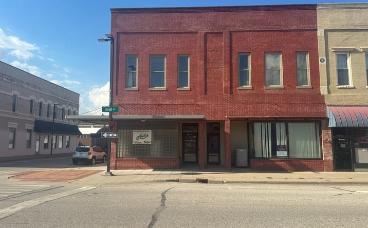 Pictures of Industrial, Mixed Use, Multifamily, Office property located at 401 E Reed St, Red Oak, IA 51566 for sales - image #1