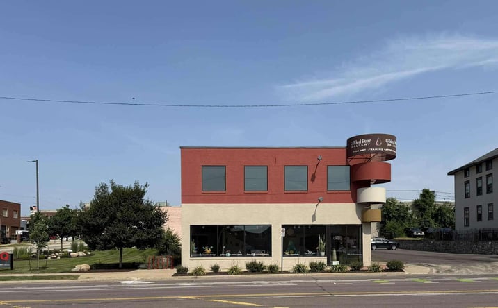 Pictures of Retail property located at 808 3rd Ave SE, Cedar Rapids, IA 52403 for sales - image #1