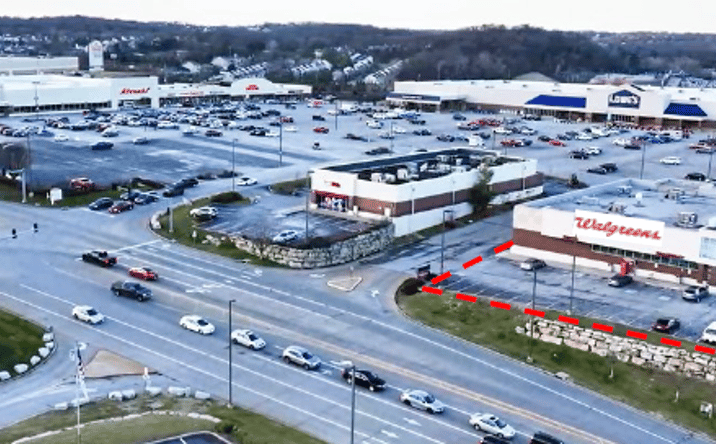 Pictures of Retail property located at 701 Gravois Bluffs Blvd, Fenton, MO 63026 for sales - image #1