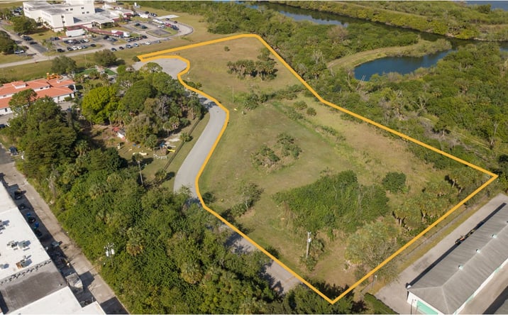 Pictures of Land property located at 1450-1490 East Pointe Dr, Fort Myers, FL 33936 for sales - image #1