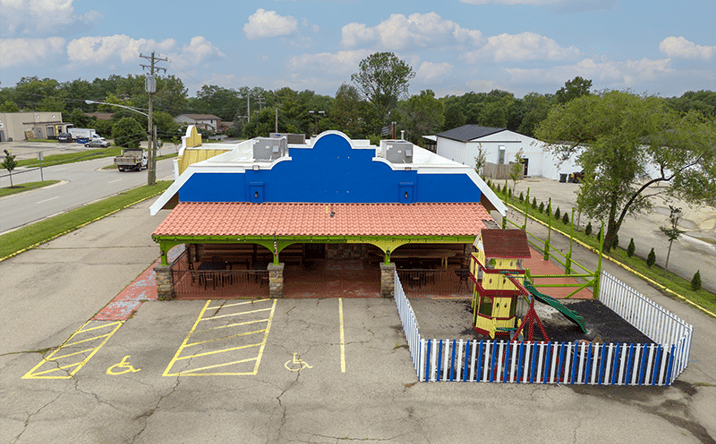 Pictures of Retail property located at 1061 Reading Rd, Mason, OH 45040 for sales - image #1