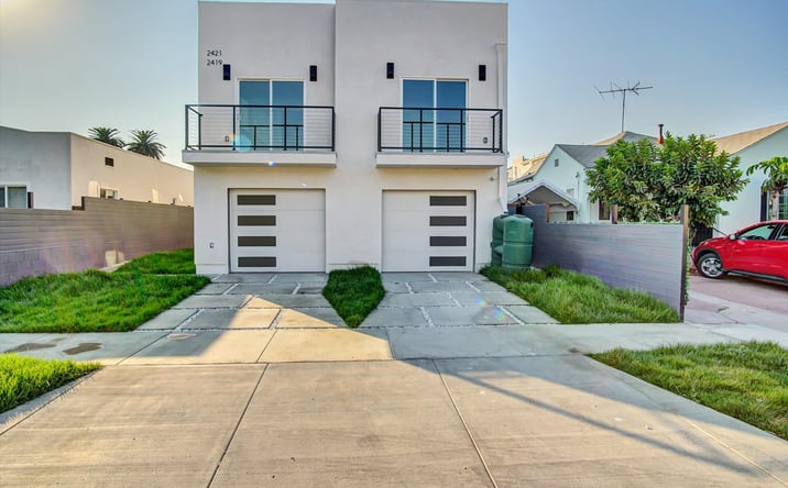 Pictures of Land, Multifamily property located at 2419 Cochran Ave, Los Angeles, CA 90016 for sales - image #1