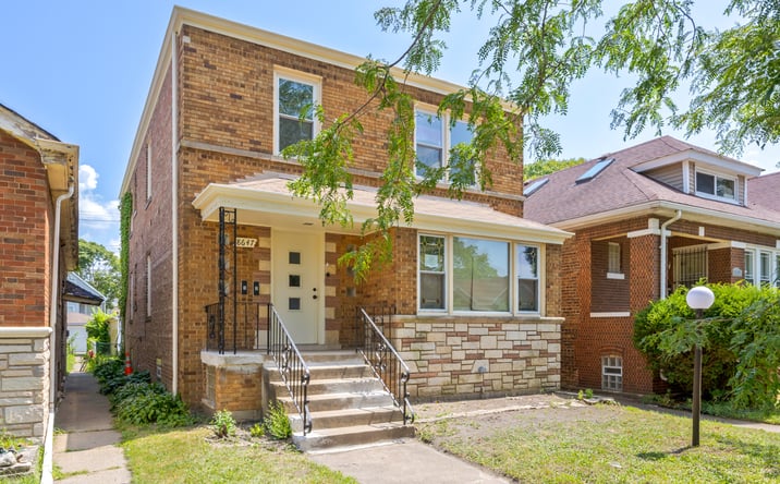 Pictures of Multifamily property located at 8647 S Kingston Avenue, Chicago, IL 60617 for sales - image #1
