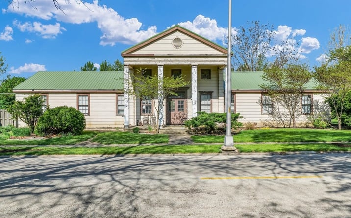 Pictures of Mixed Use property located at 810 S CENTURY Boulevard, Rantoul, IL 61866 for sales - image #1