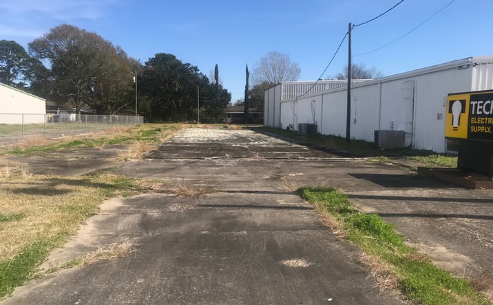 Pictures of Land property located at 716 E Admiral Doyle Dr, New Iberia, LA 70560 for sales - image #1