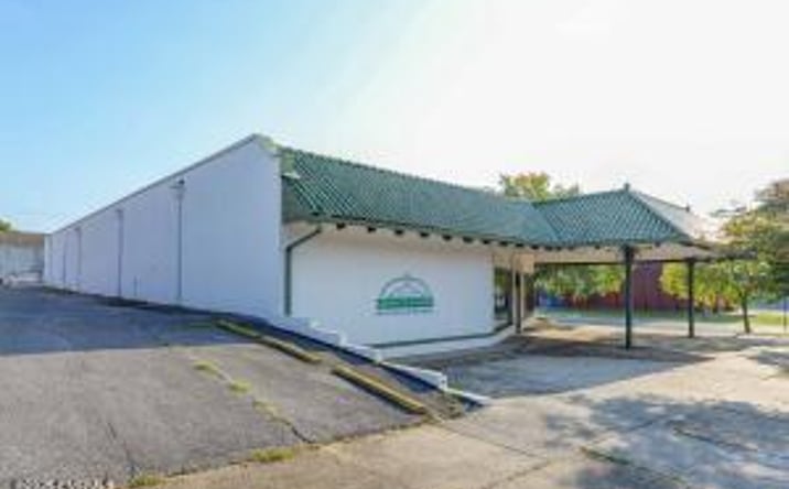 Pictures of Retail property located at 2502 7th Street, Meridian, MS 39301 for sales - image #1