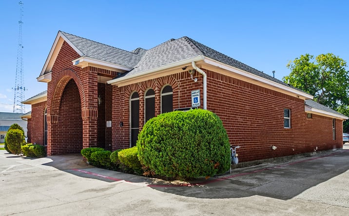 Pictures of Retail, Office, Special Purpose property located at 7610 Glenview Dr, Richland Hills, TX 76180 for sales - image #1