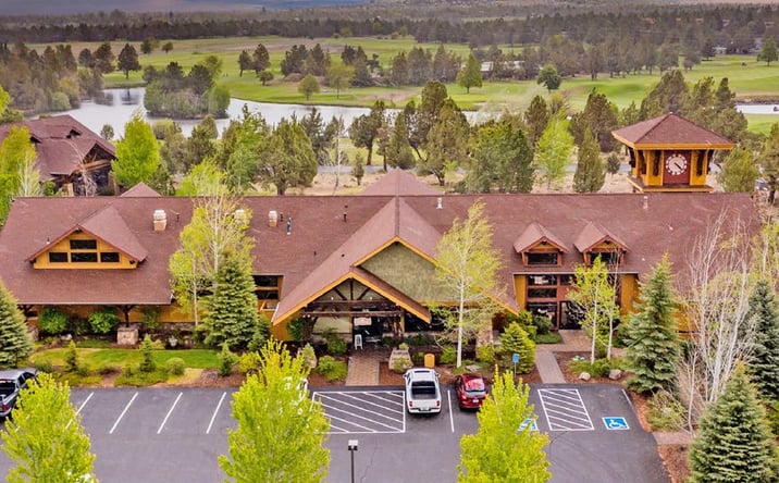 Pictures of Retail property located at 7535 Falcon Crest Dr, Redmond, OR 97756 for sales - image #1