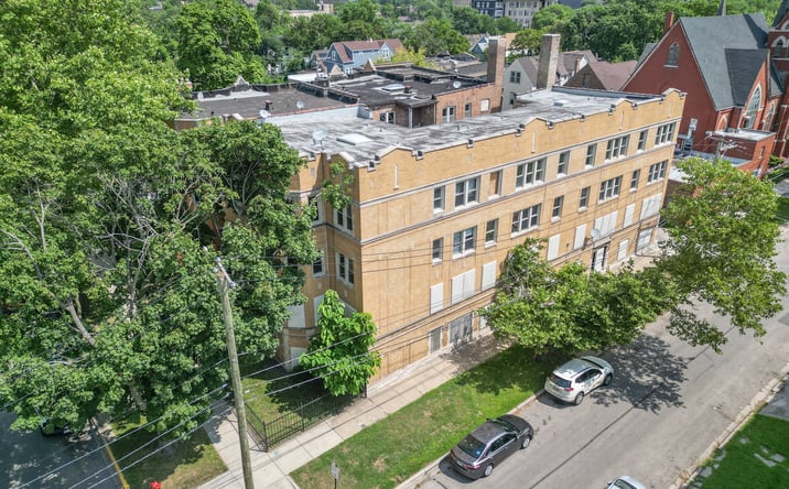 Pictures of Multifamily property located at 7959 S Muskegon Avenue, Chicago, IL 60617 for sales - image #1