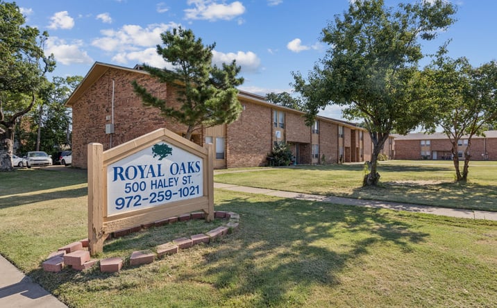 Pictures of Multifamily property located at 500 Haley St, Irving, TX 75060 for sales - image #1