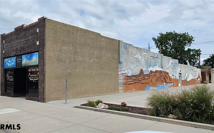 Pictures of Mixed Use, Office, Retail property located at 1615 1st Ave, Scottsbluff, NE 69361 for sales - image #1