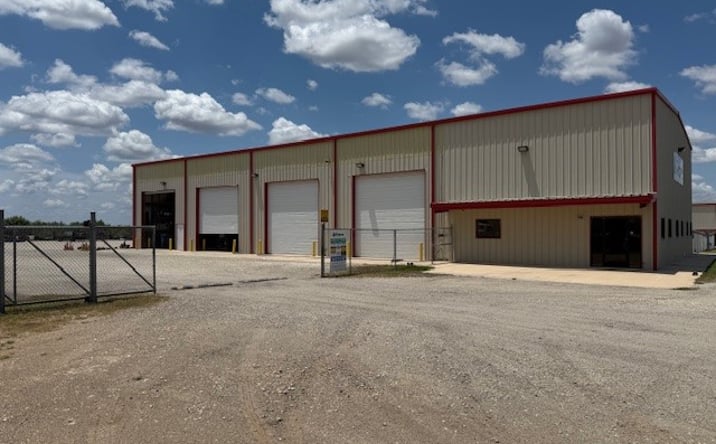 Pictures of Industrial property located at 4792 Co Rd 430, Pleasanton, TX 78064 for sales - image #1