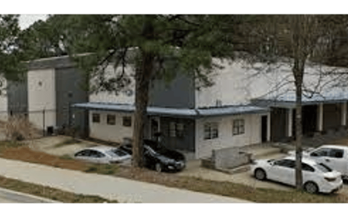 Pictures of Industrial property located at 1240 Oakleigh Dr, Atlanta, GA 30344 for sales - image #1
