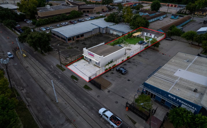 Pictures of Retail, Multifamily, Mixed Use property located at 7016 Harrisburg Blvd, Houston, TX 77011 for sales - image #1