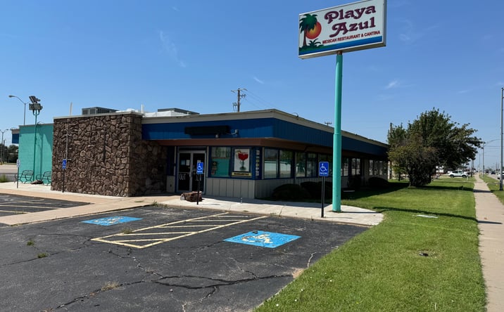 Pictures of Retail property located at 4909 10th St, Great Bend, KS 67530 for sales - image #1