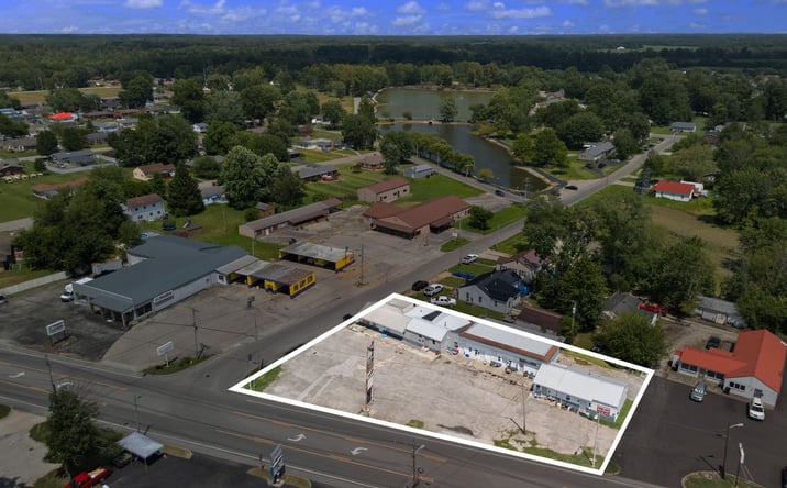 Pictures of Multifamily property located at 525 N Gardner St, Scottsburg, IN 47170 for sales - image #1