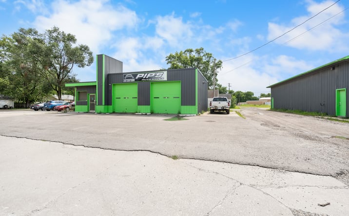 image of property at 435 W PARKER ST Waterloo IA 50703-2339