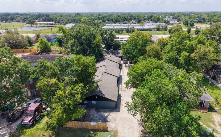 Pictures of Multifamily property located at 5022 Mallow St, Houston, TX 77033 for sales - image #1