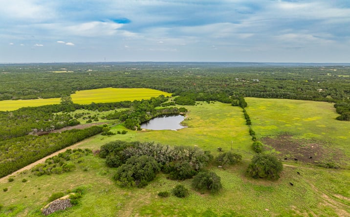 Pictures of Land property located at 2055 Country Road 284, Liberty Hill, TX 78642 for sales - image #1