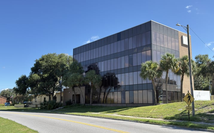 Pictures of Office property located at 500 N Lake Howard Dr, Winter Haven, FL 33881 for sales - image #1