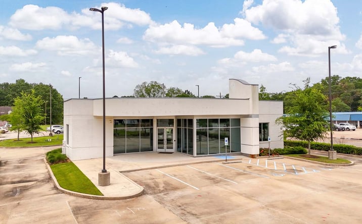 Pictures of Retail, Office property located at 8759 Sullivan Rd, Baton Rouge, LA 70818 for sales - image #1