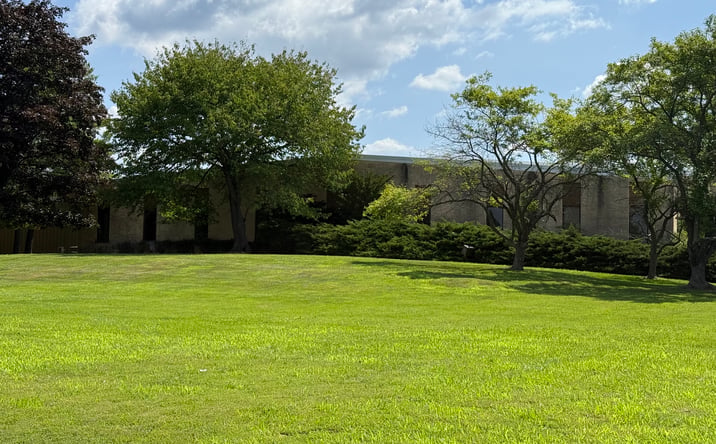 Pictures of Industrial property located at 68 County Line Rd, Branchburg, NJ 08876 for sales - image #1