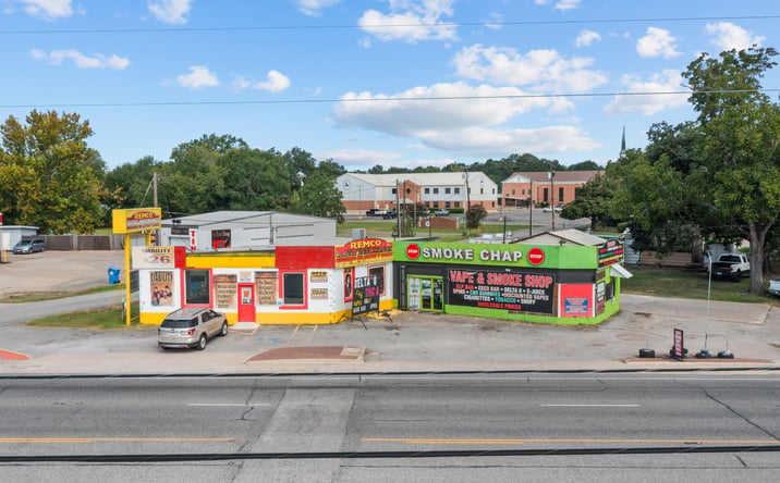 Pictures of Office, Retail property located at 508 S Timberland Dr, Lufkin, TX 75901 for sales - image #1