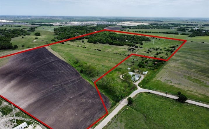 Pictures of Land property located at County Rd 315, Jarrell, TX 76537 for sales - image #1
