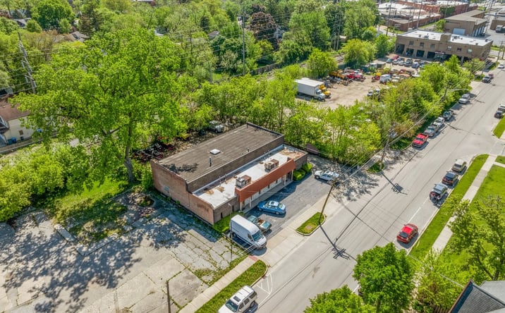 Pictures of Industrial property located at 727 1st Avenue, Des Plaines, IL 60016 for sales - image #1