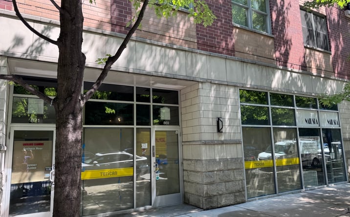 Pictures of Retail property located at 869 N Larrabee Street, Chicago, IL 60610 for sales - image #1