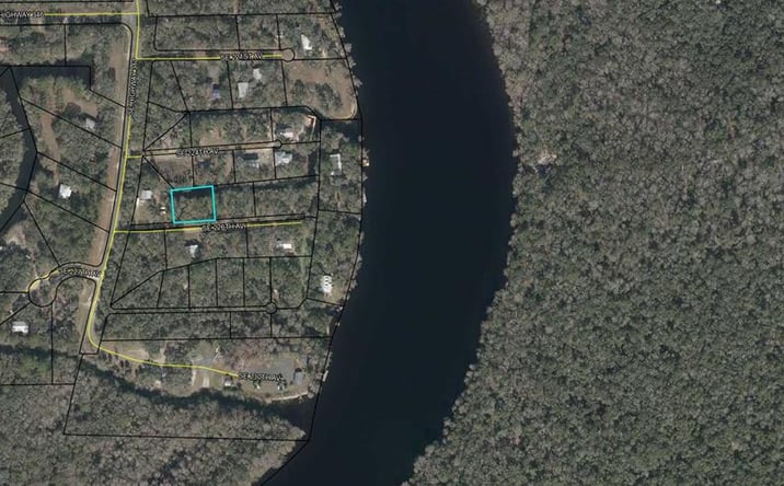 Pictures of Land property located at SE 226th Ave, Old Town, FL 32680 for sales - image #1