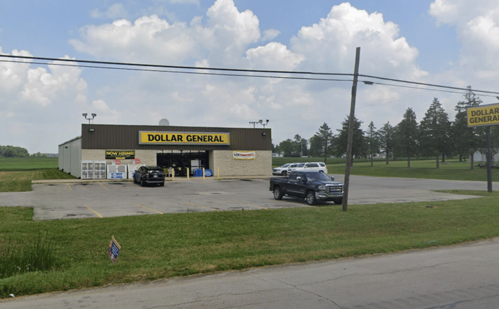 Pictures of Retail property located at 202 W Jackson Street, Farmland, IN 47340 for sales - image #1