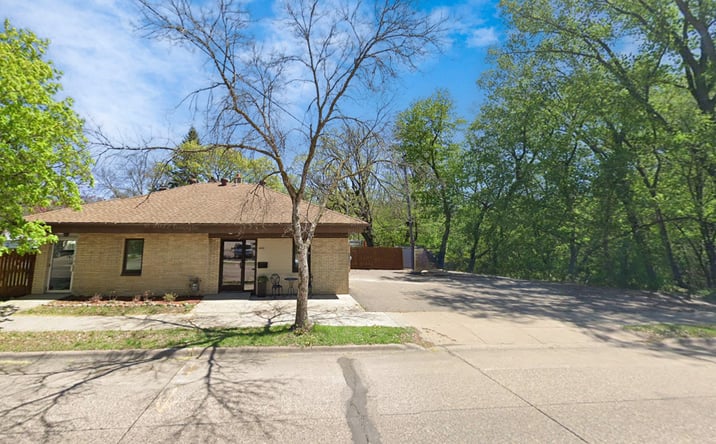 Pictures of Office, Retail property located at 444 12th Ave N, South Saint Paul, MN 55075 for sales - image #1
