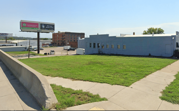 Pictures of Land property located at 514-18 Iowa St, Sioux City, IA 51101 for sales - image #1