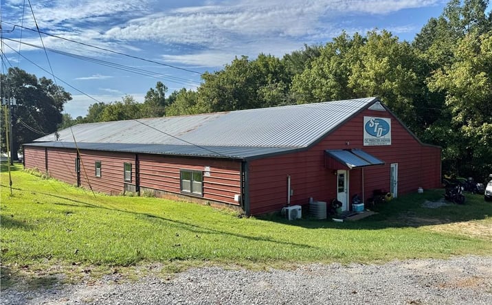 Pictures of Mixed Use, Industrial property located at 10535 Highway 53 W, Talking Rock, GA 30175 for sales - image #1