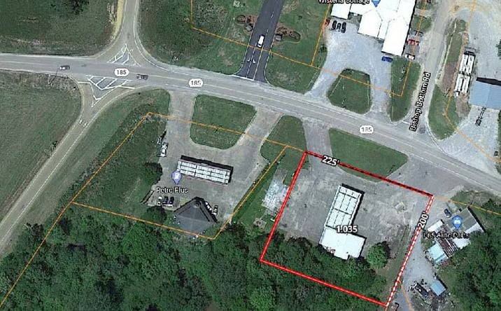 Pictures of Land property located at 926 Old Fort Rd E, Fort Deposit, AL 36032 for sales - image #1