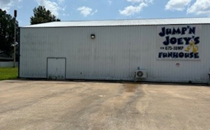 Pictures of Special Purpose property located at 1008 D Street , Commerce, OK 74339 for sales - image #1