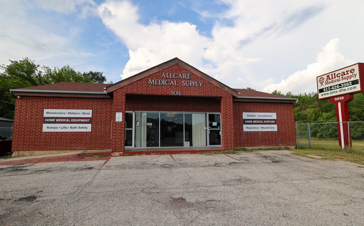 Pictures of Retail, Office property located at 5016 Jacksboro Hwy, Fort Worth, TX 76114 for sales - image #1