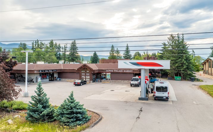 Pictures of Mixed Use, Retail property located at 721 Wisconsin Avenue A and B & 821, Whitefish, MT 59937 for sales - image #1