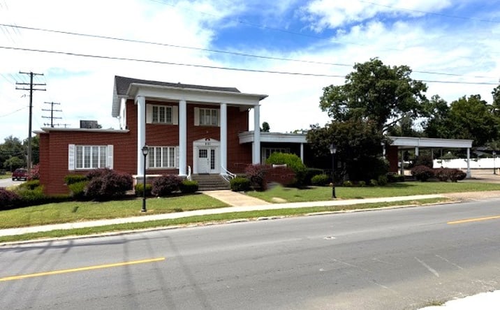 Pictures of Special Purpose property located at 800 North Market Street, Marion, IL 62959 for sales - image #1