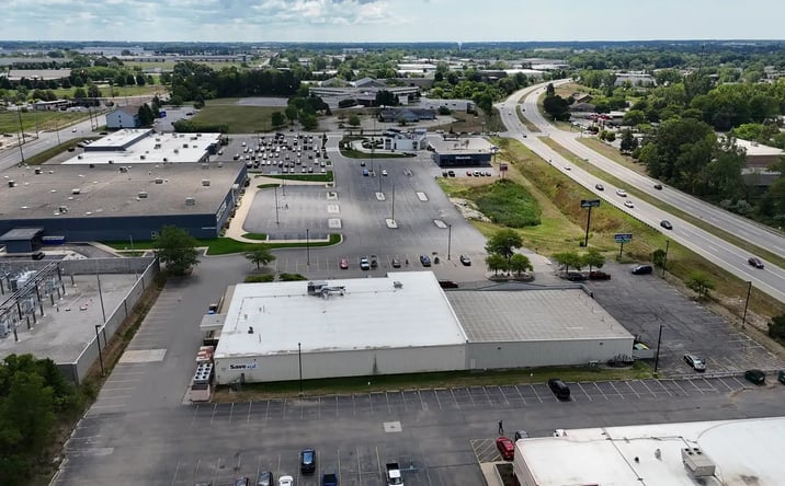 Pictures of Retail property located at 661 E 24th St, Holland, MI 49423 for sales - image #1