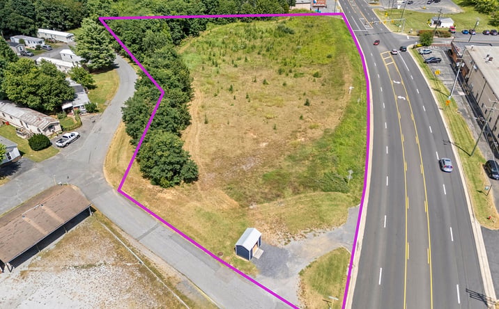 Pictures of Land property located at 560 Lee Hwy, Verona, VA 24482 for sales - image #1
