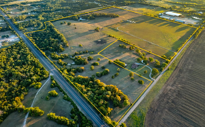 Pictures of Land property located at 001 Hwy 160, Whitewright, TX 75491 for sales - image #1