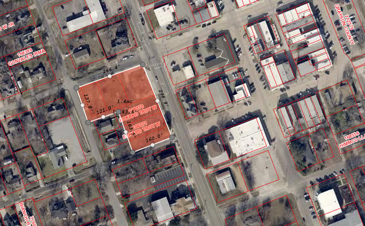Pictures of Land property located at 128 S Waco Street, Van Alstyne, TX 75495 for sales - image #1
