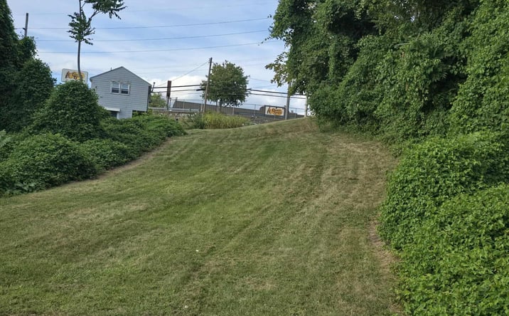 Pictures of Land, Mixed Use property located at 935 Orchard Street, Zanesville, OH 43701 for sales - image #1