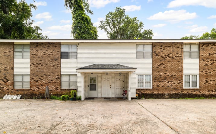 Pictures of Multifamily property located at 9 Hampstead Ave, Savannah, GA 31405 for sales - image #1