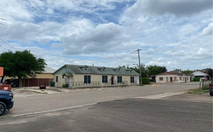 Pictures of Office property located at 104  N Texas Street N, Rio Grande City, TX 78582 for sales - image #1