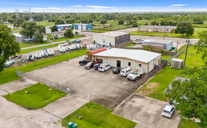 Pictures of Office property located at 915 Orange St, La Marque, TX 77568 for sales - image #1