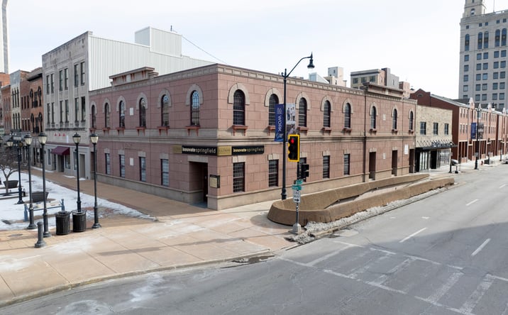 Pictures of Office property located at 15 Old State Capital Plaza, Springfield, IL 62701 for sales - image #1